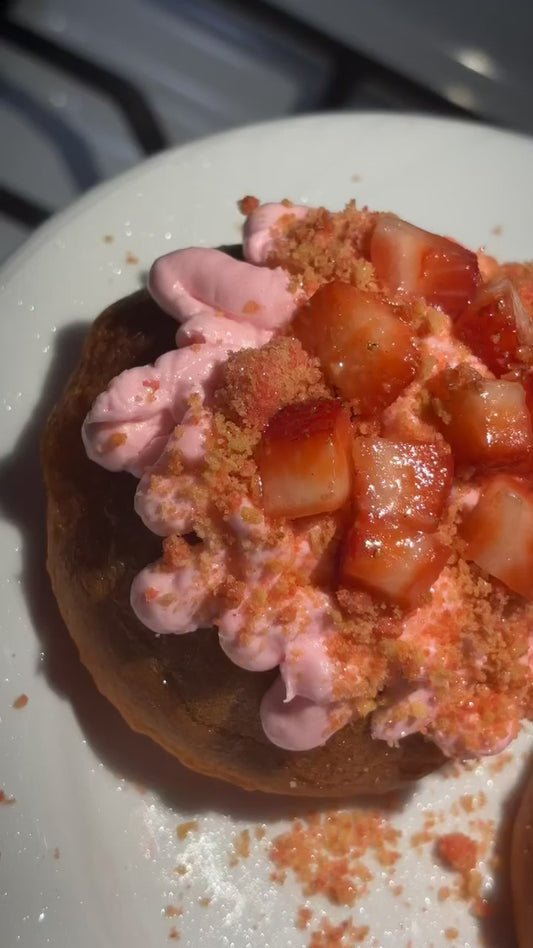 Strawberry Crunch Bundt Cake